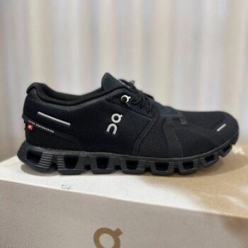 On Cloud 5 Waterproof running black