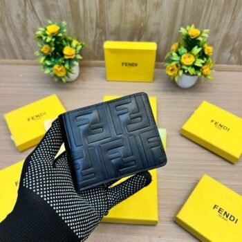 FENDI_WALLET_V679