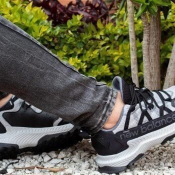 Branded Shando Black White