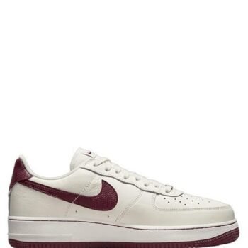 air force 1 07 low white dark red x supreme x the north face