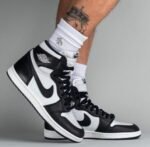 Branded Air Retro 1 Black And white Sneakers High Ankle
