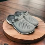 CROCS  LITERIDE 360 CLOGS ( GRAY )