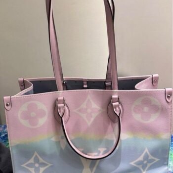 Lous vuitton onthego with dust cover(BH)